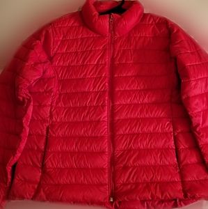 Old Navy water-resistant puffer jacket